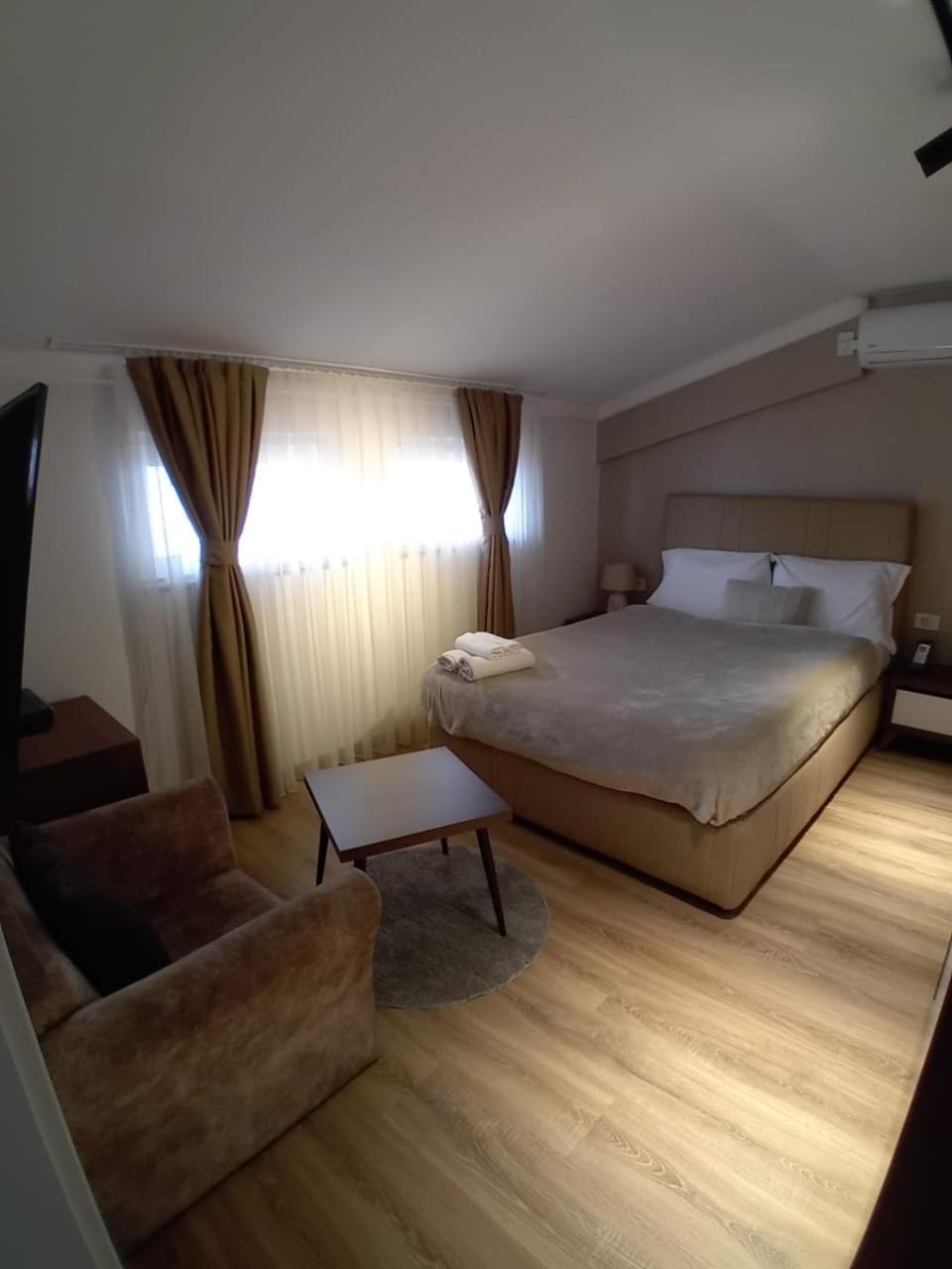 Hotel Driada Gjakova Exterior foto