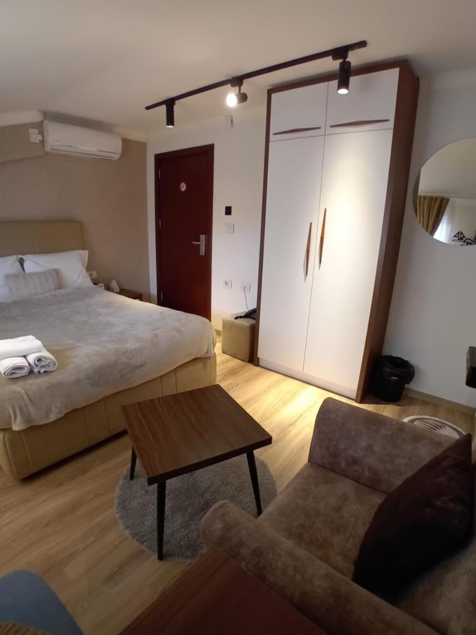 Hotel Driada Gjakova Exterior foto
